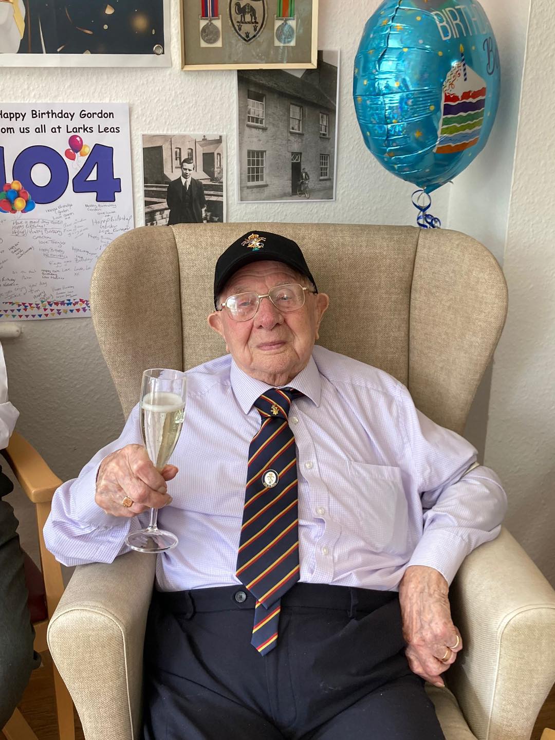 104-річний ветеран війни розкрив свій секрет довголіття, від якого лікарі в шоці